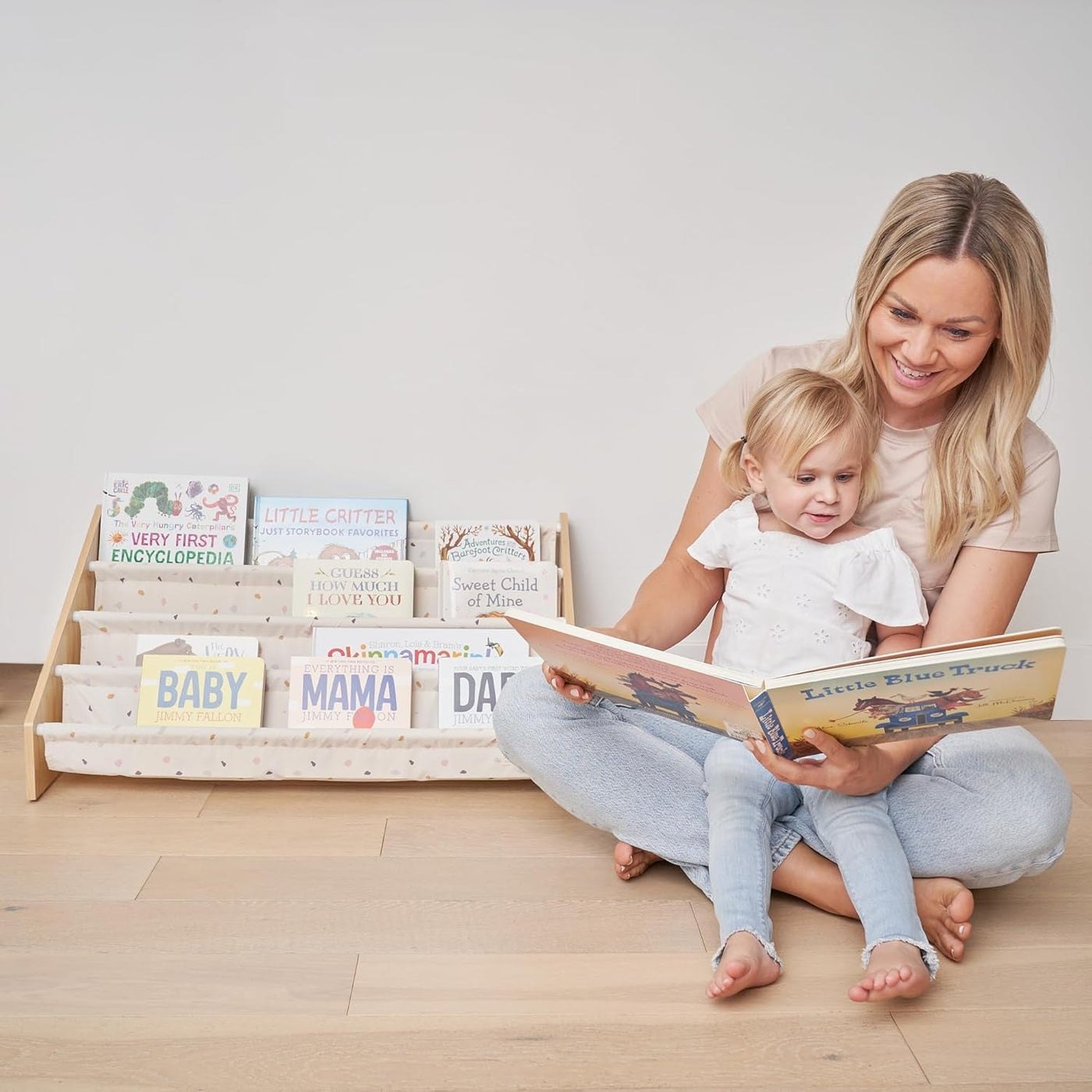 The Bookshelf — Montessori Front-Facing